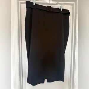 NYCC Black Minimal Pencil Skirt